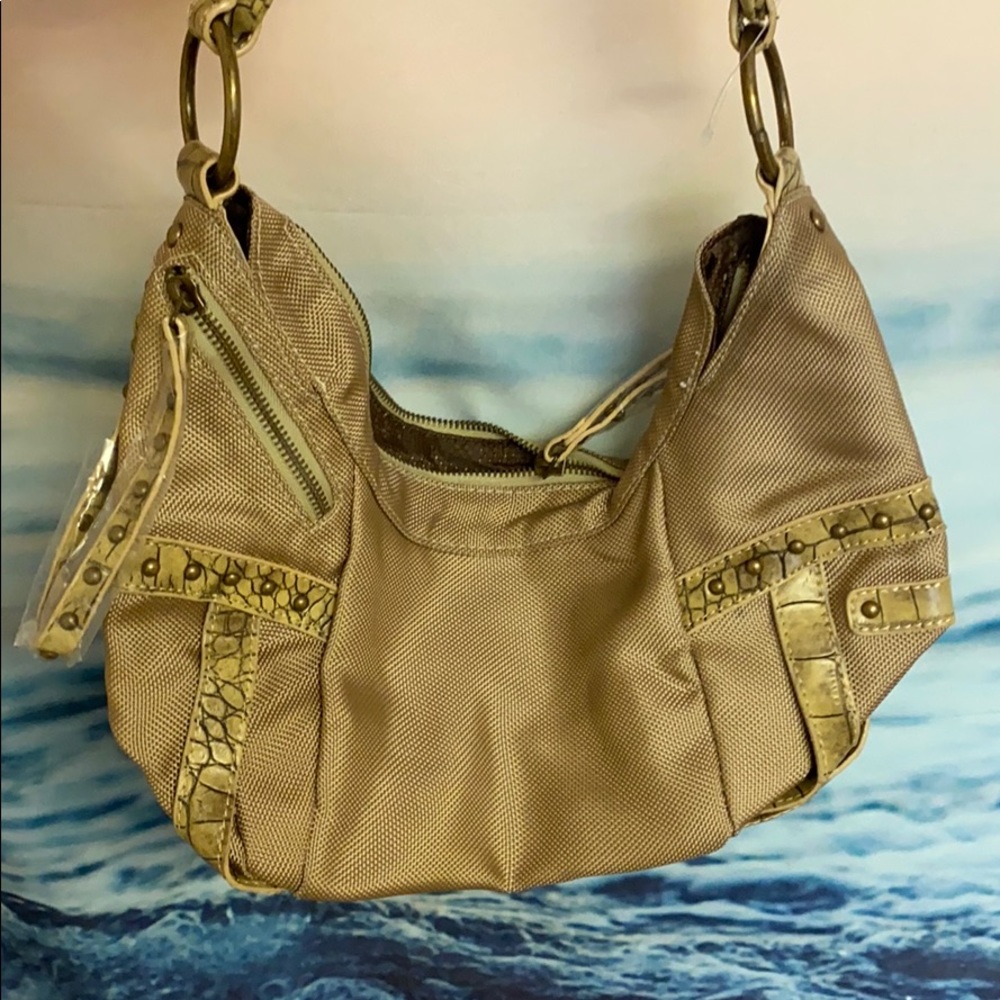 Purse - Picture 2 of 4